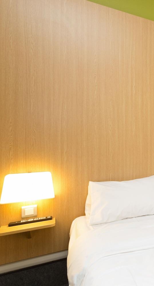 B&B Hotel Quimper Nord Douarnenez ภายนอก รูปภาพ