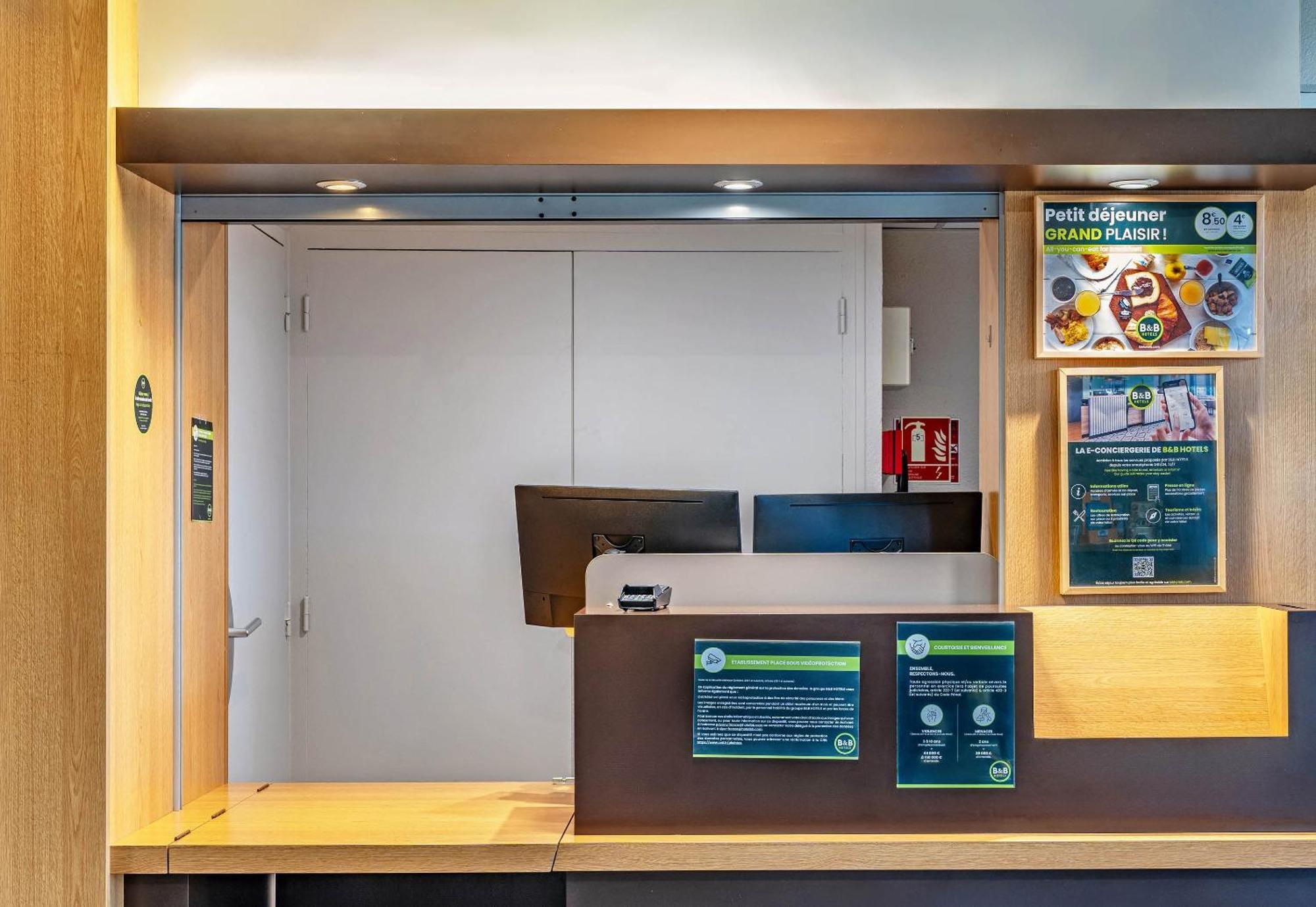 B&B Hotel Quimper Nord Douarnenez ภายนอก รูปภาพ