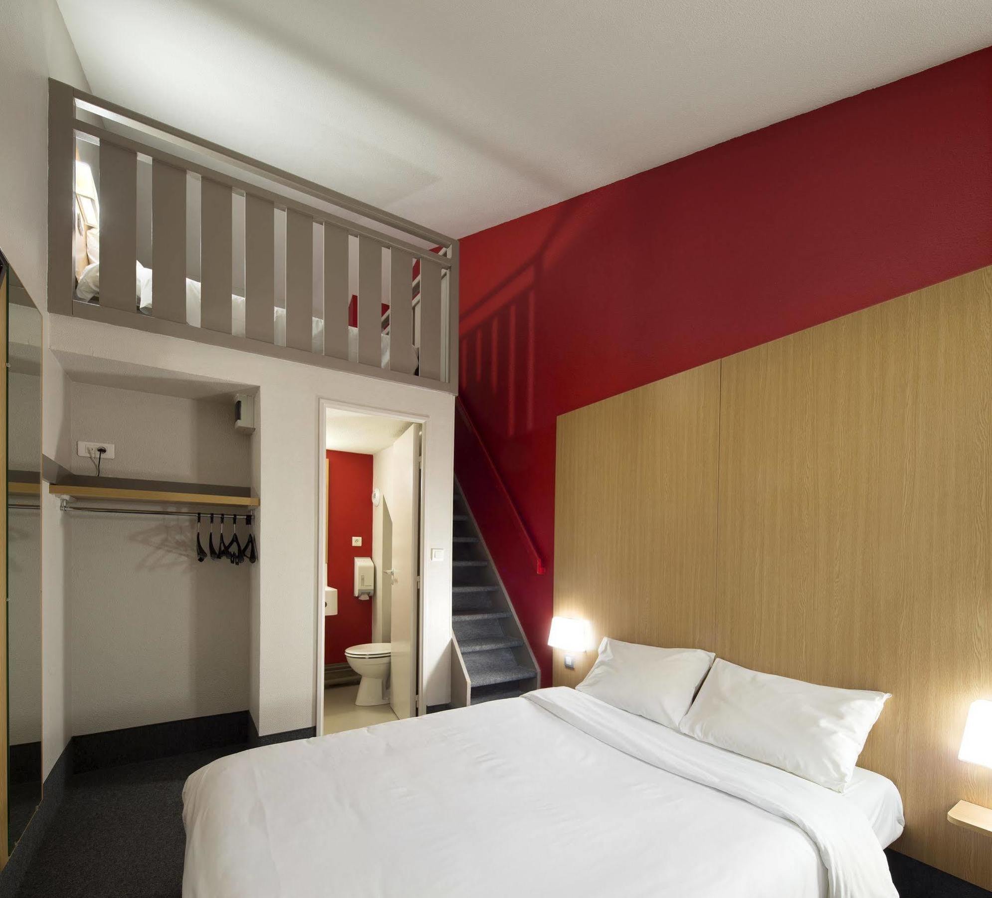 B&B Hotel Quimper Nord Douarnenez ภายนอก รูปภาพ