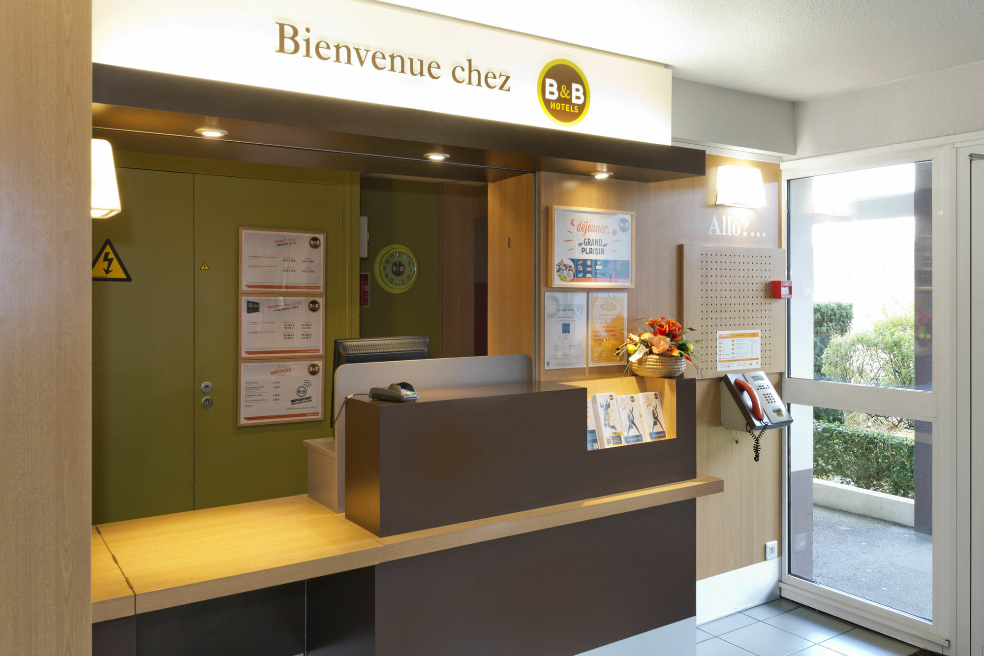 B&B Hotel Quimper Nord Douarnenez ภายนอก รูปภาพ